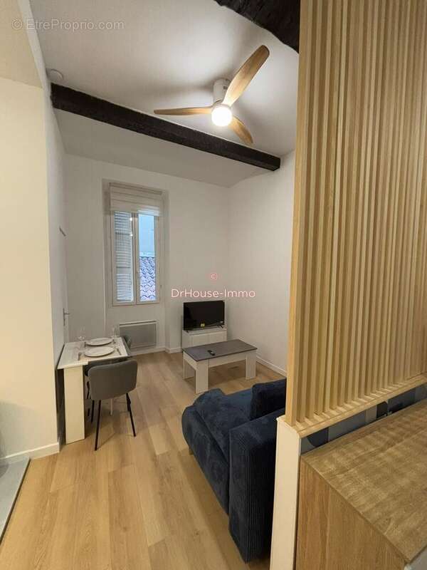 Appartement à MARSEILLE-2E