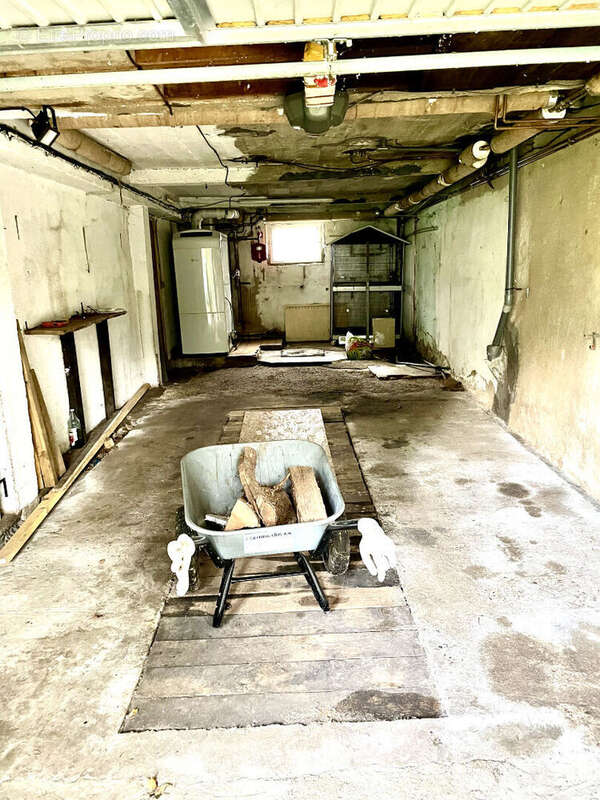 Maison à BETZ-LE-CHATEAU