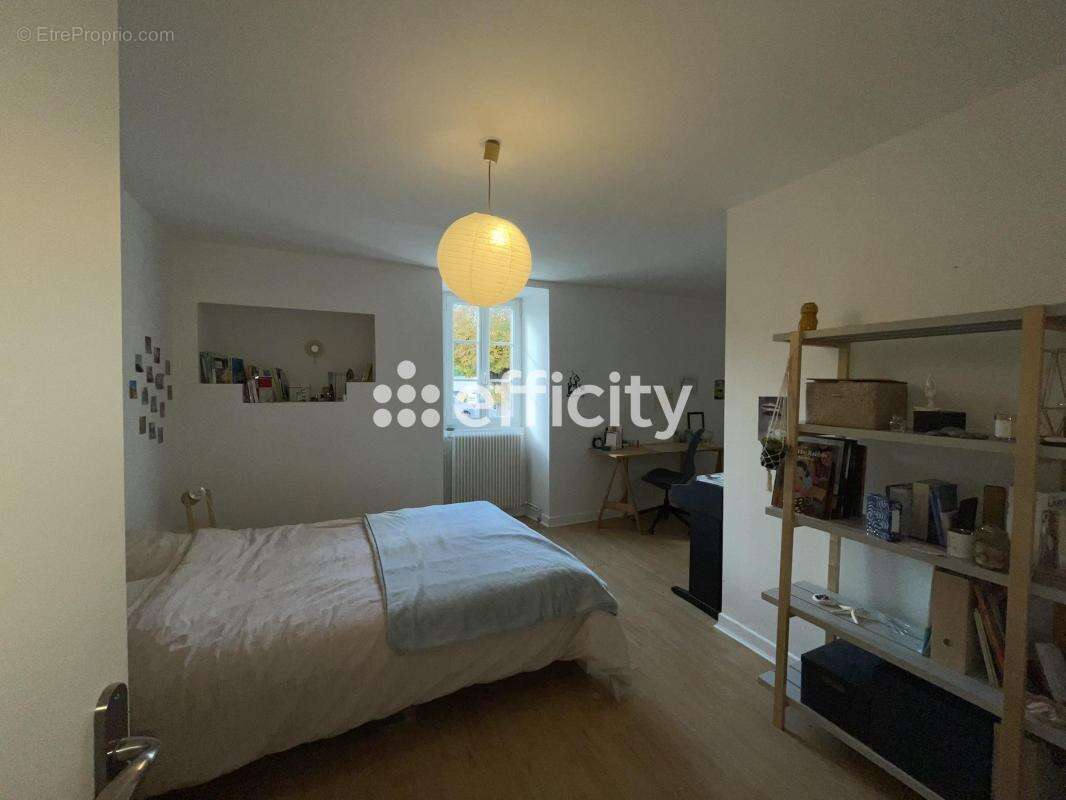 Maison à SAINT-AMANT-DE-BOIXE