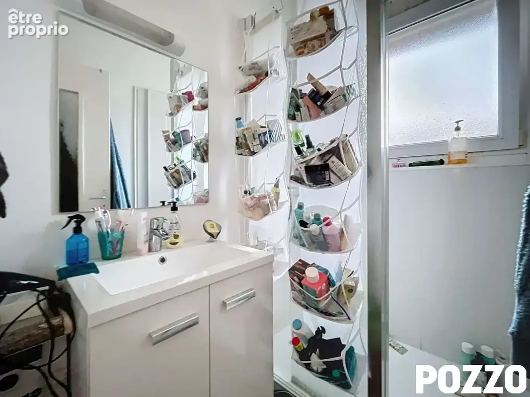 Exclusivité -Centre-ville de VIRE- appartement  F2 loué - photo 3