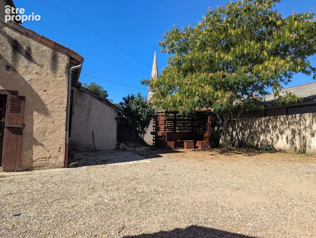 Grande maison de ville de 4 chambres, idéalement située à Montmorillon - photo 16