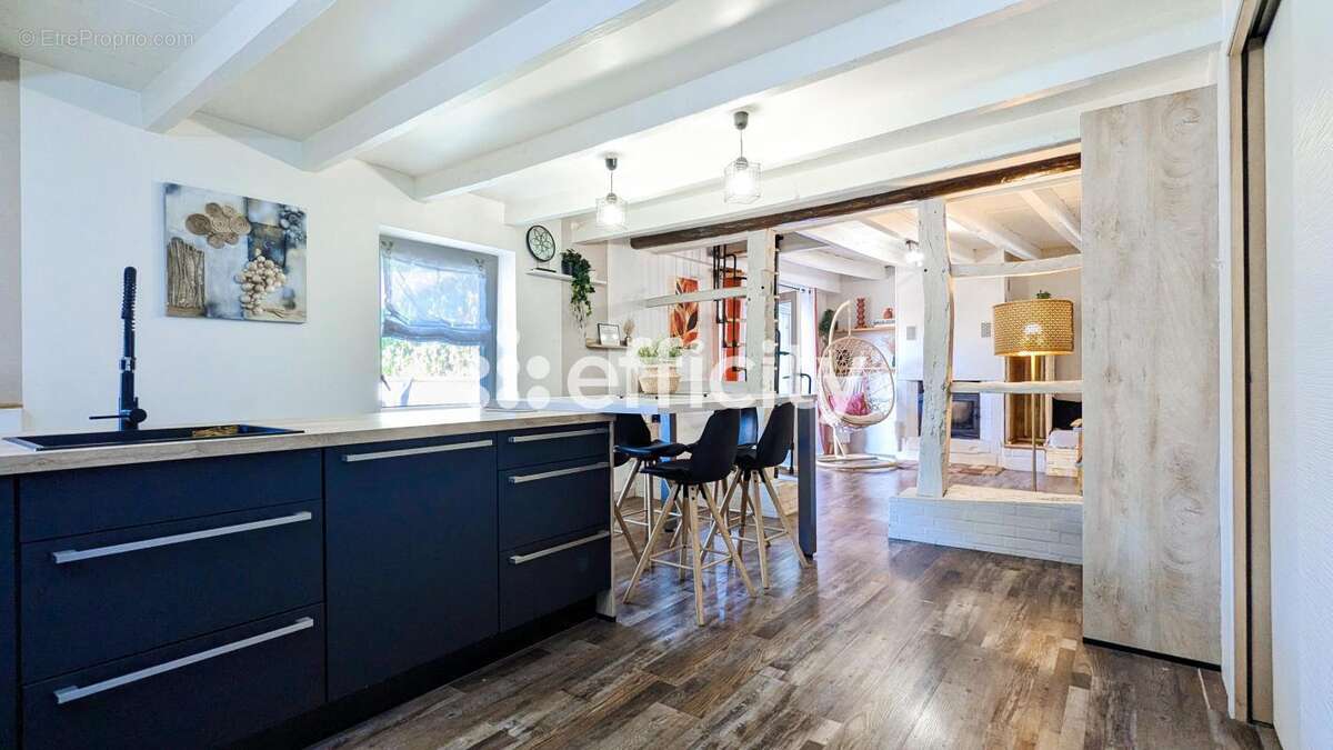 Maison 138 m² à Pont-De-Vaux  - photo 8