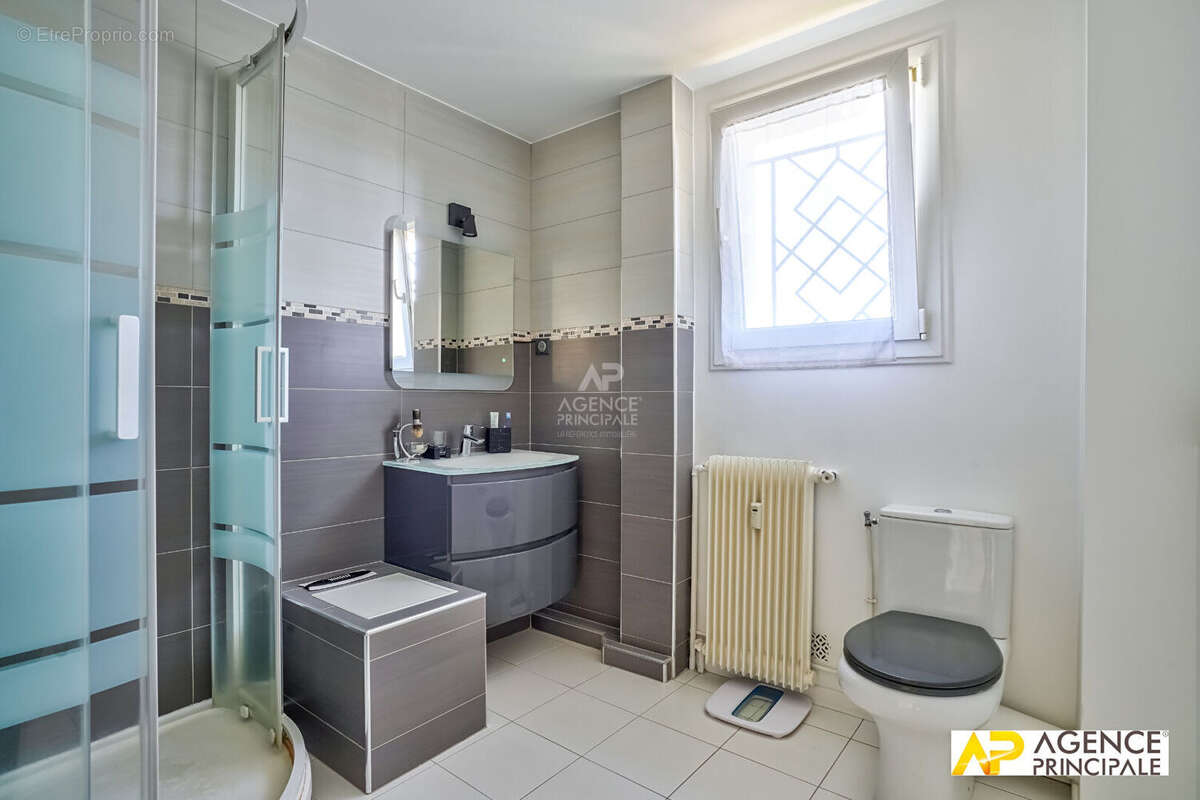 Appartement à MAISONS-LAFFITTE