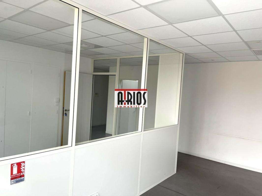 Commerce à LA FARLEDE