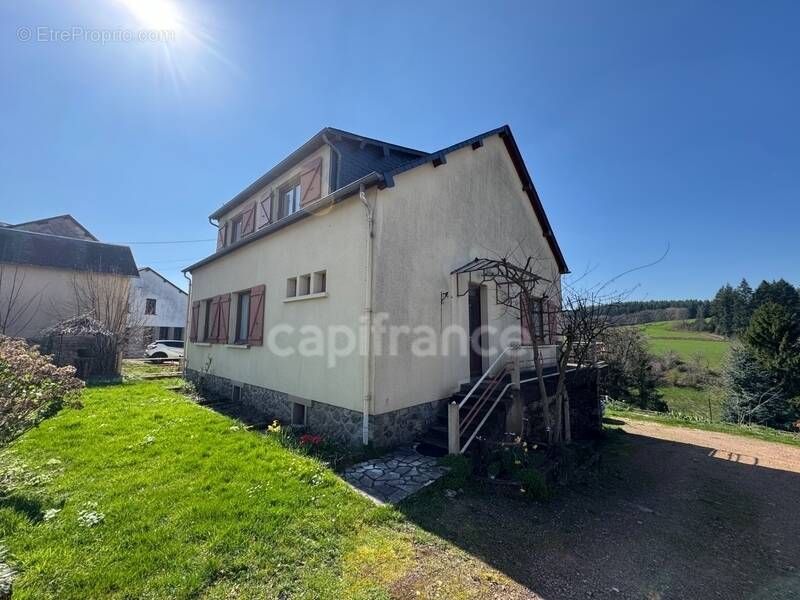 Maison à CHATEAU-CHINON(VILLE)