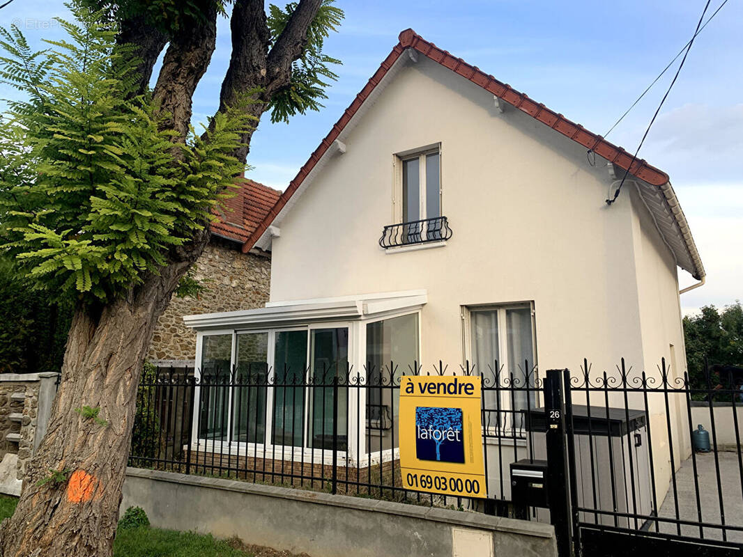 Maison à JUVISY-SUR-ORGE