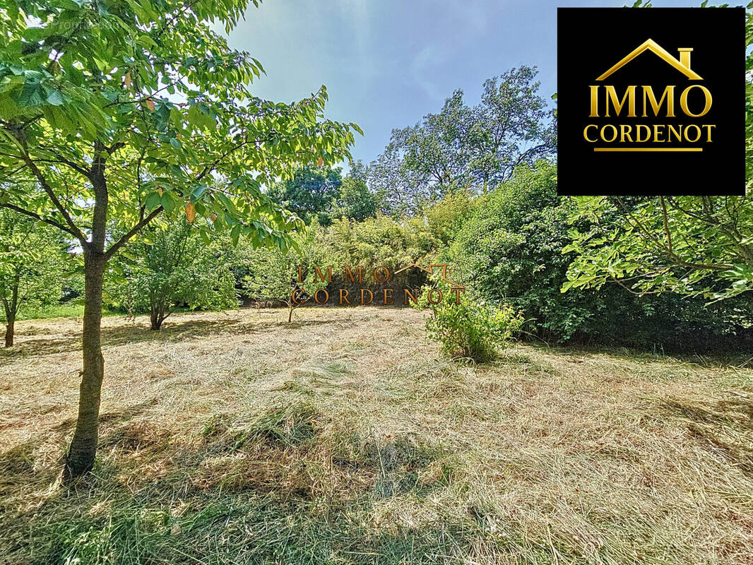 Appartement à FLASSANS-SUR-ISSOLE