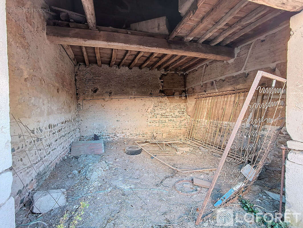 Beaucoup de potentiel centre ville de BELLEVILLE - photo 8