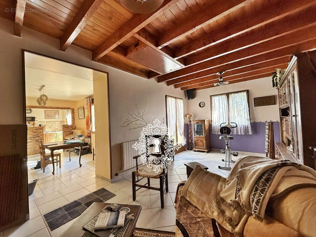 Maison à DONNEMARIE-DONTILLY
