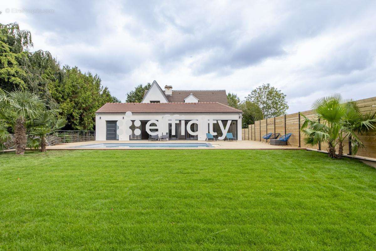 Maison à GROSROUVRE