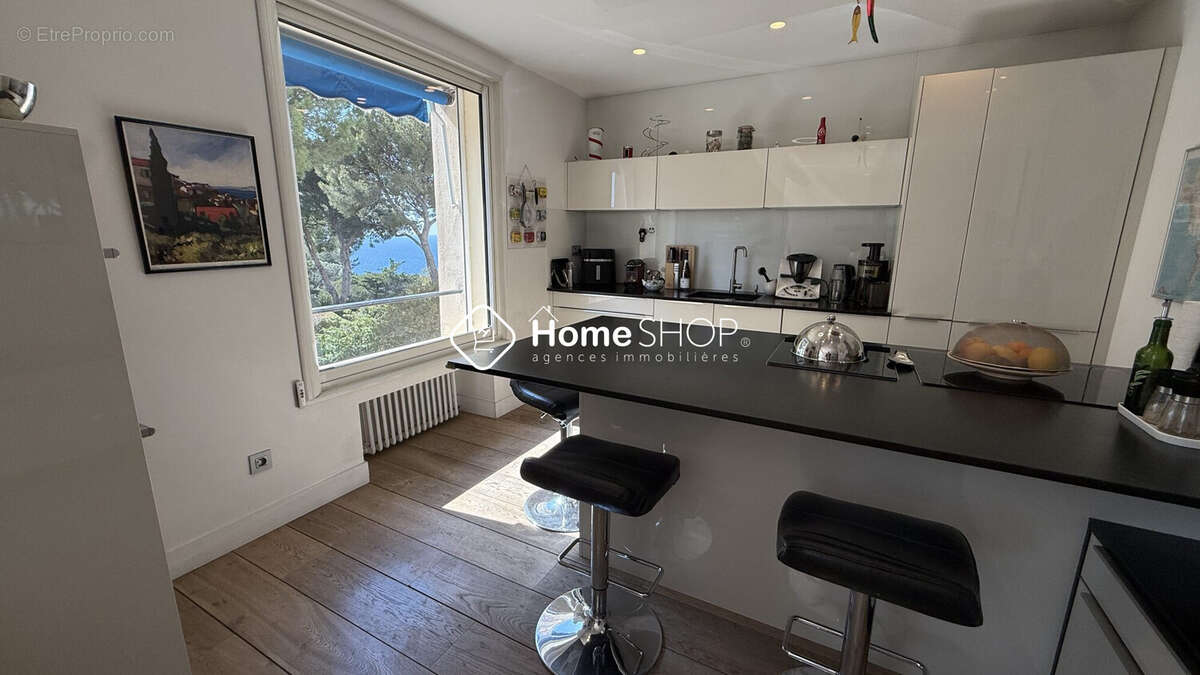 Appartement à MARSEILLE-7E