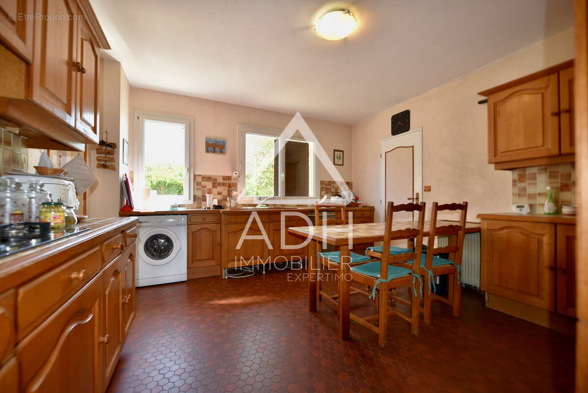 A VENDRE A JOUARS PONTCHARTRAIN Maison 6 pièces / 4 chambres - 116,60m2 - photo 4