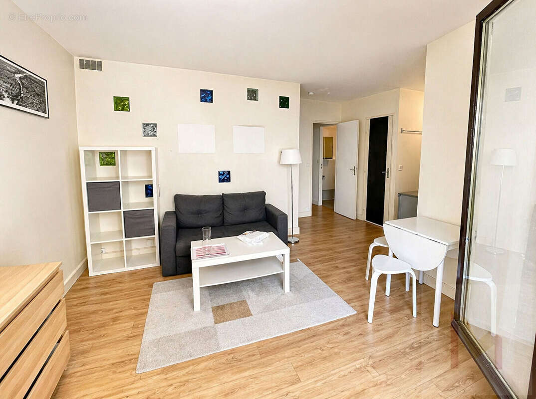 Appartement à PARIS-19E