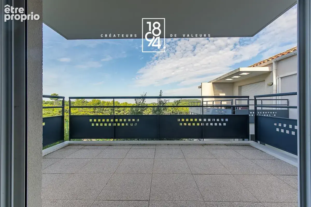 T2 avec terrasse et stationnement - photo 2