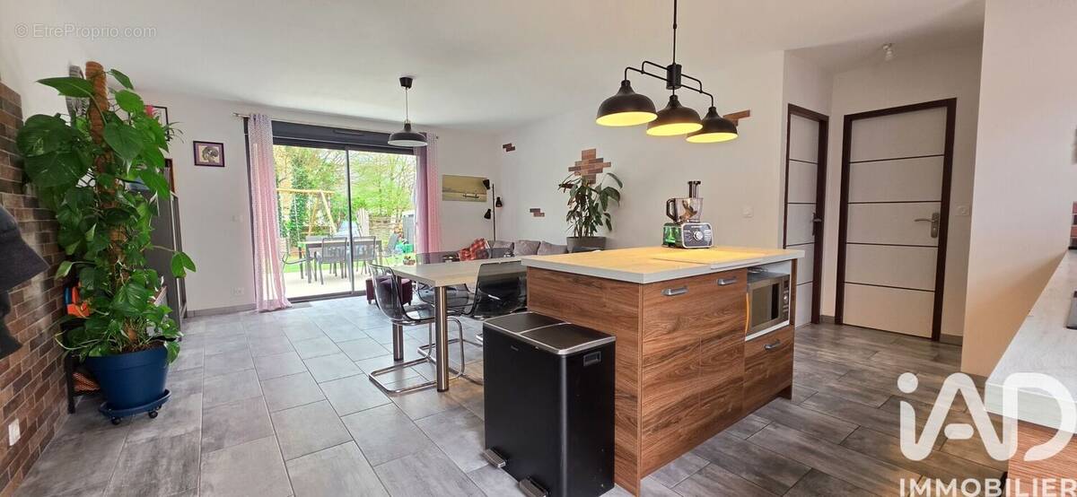 Photo 1 - Maison à SACHE