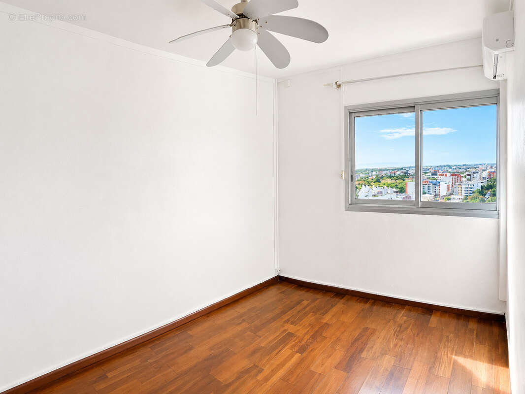 Appartement à SAINT-DENIS