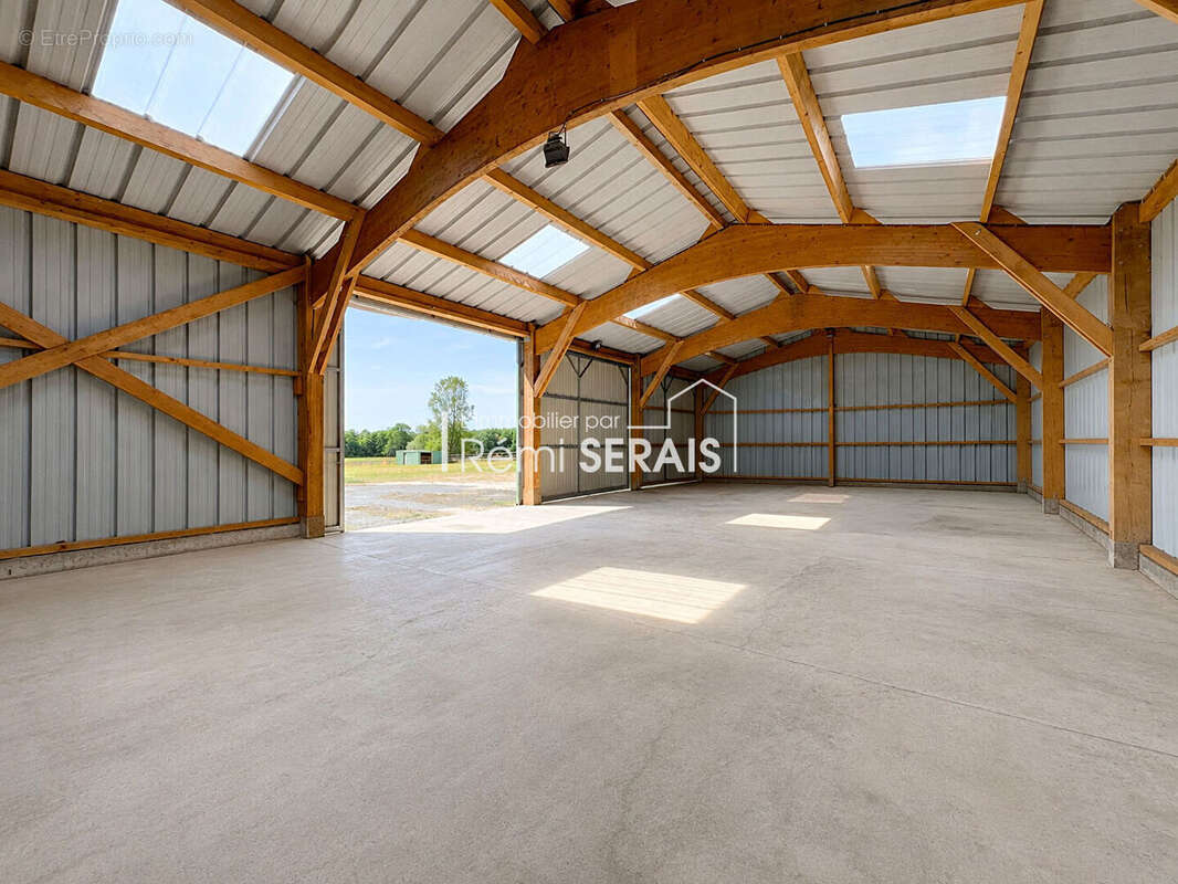 Propriété contemporaine  de caractère sur 5.8 hectares aux portes de Sées. - photo 17