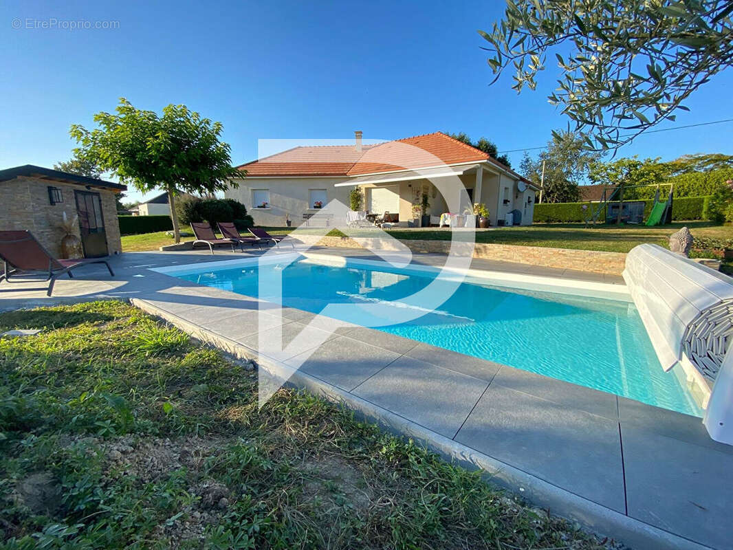Maison à HAGETAUBIN