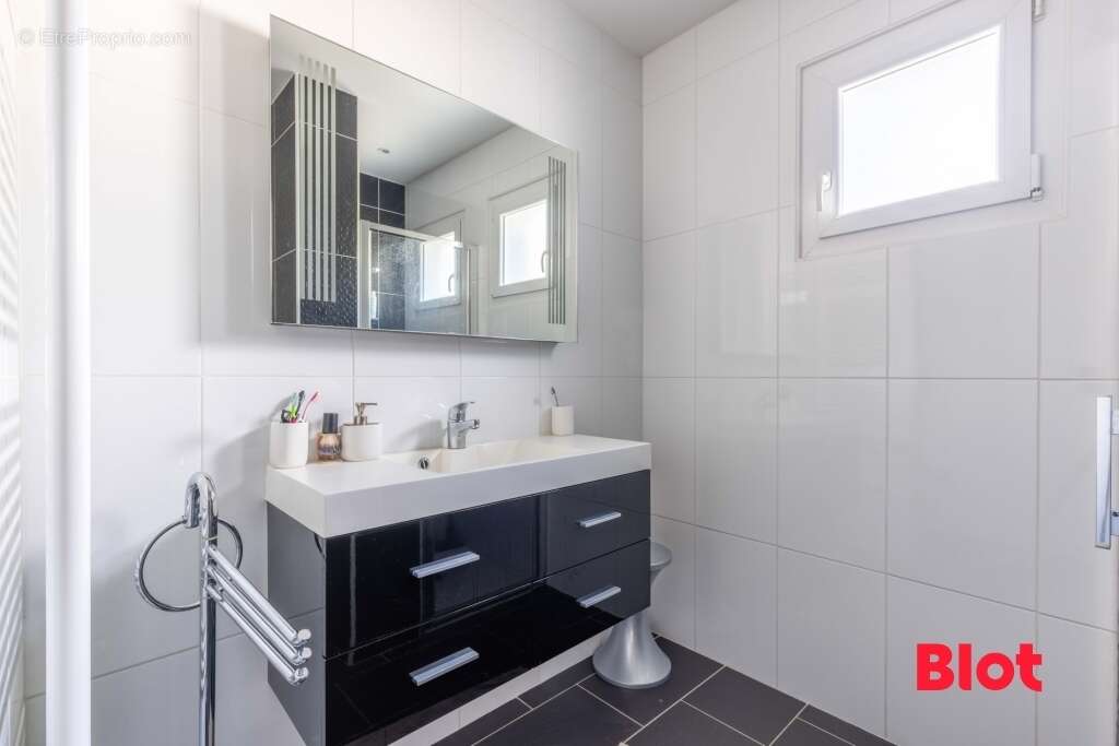 Maison à BAIN-DE-BRETAGNE