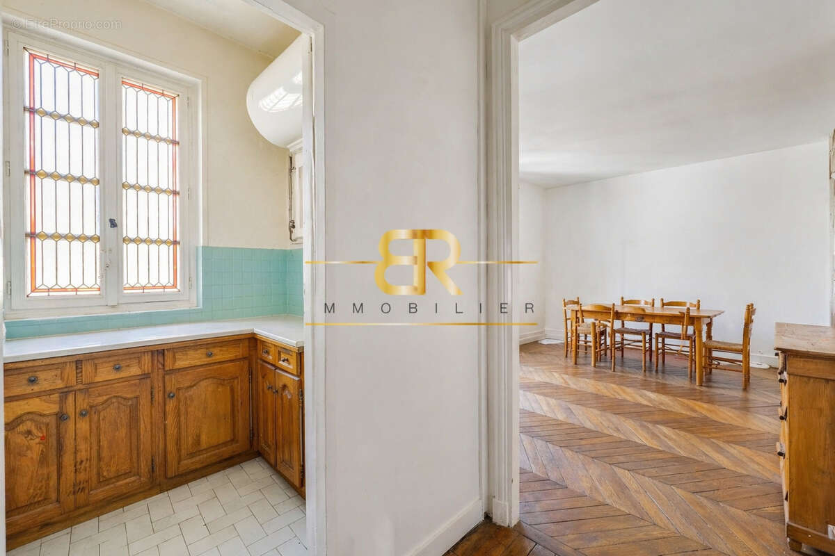 Appartement à PARIS-19E