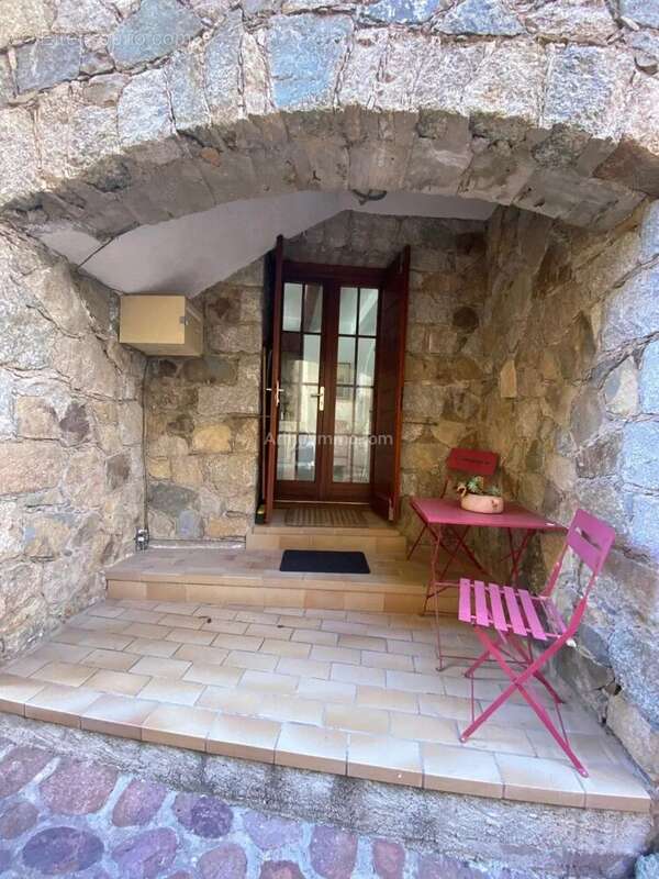 Maison à CATERI