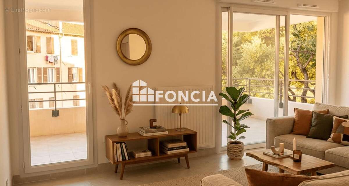 Appartement à HYERES