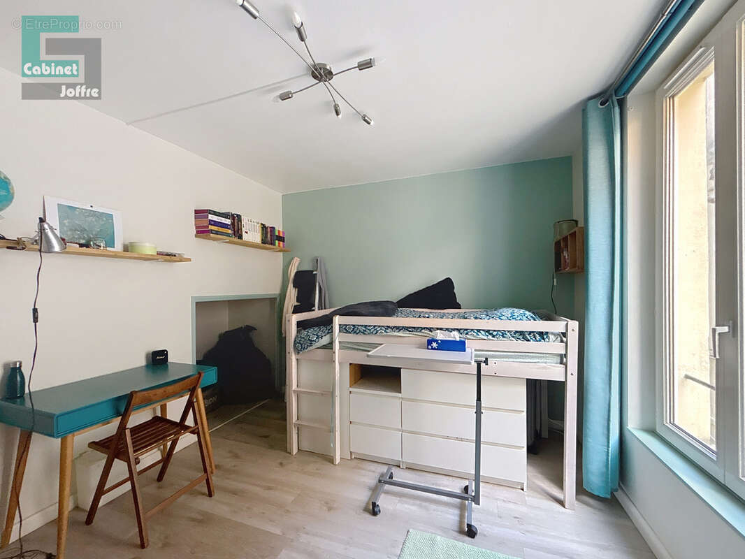 Appartement à FONTAINEBLEAU