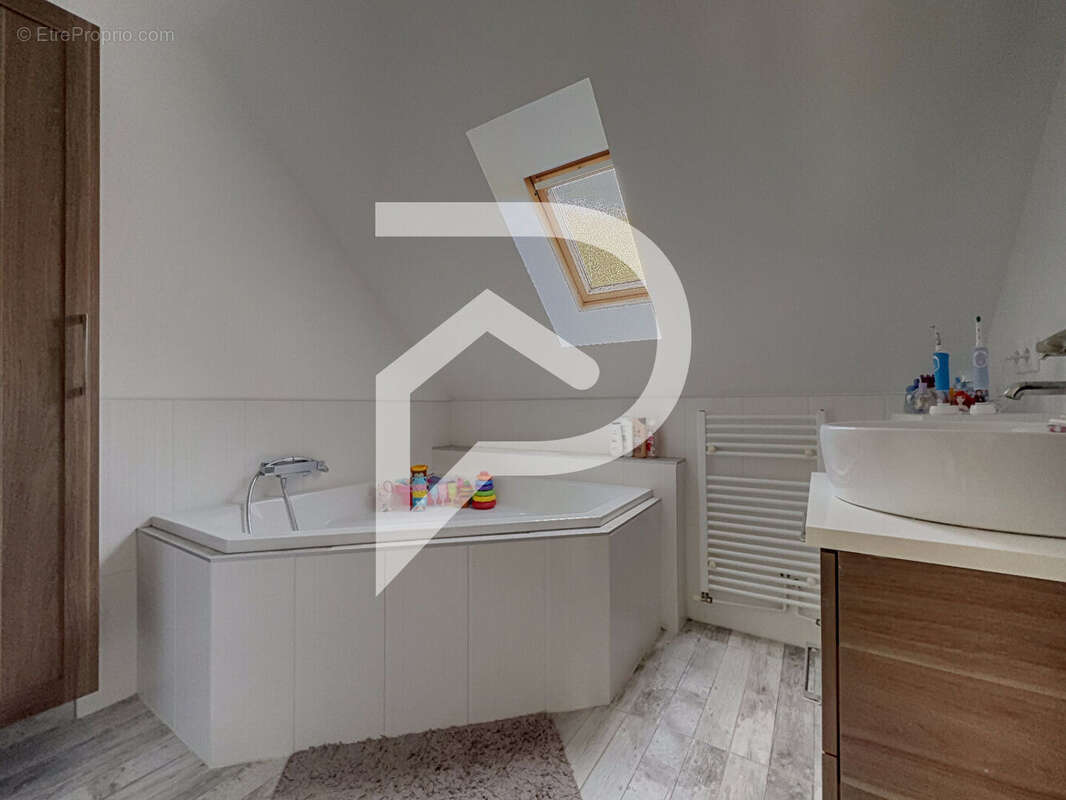 Maison à BERNEUIL-SUR-AISNE