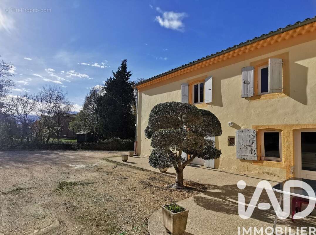 Photo 3 - Maison à SAINT-LAGER-BRESSAC