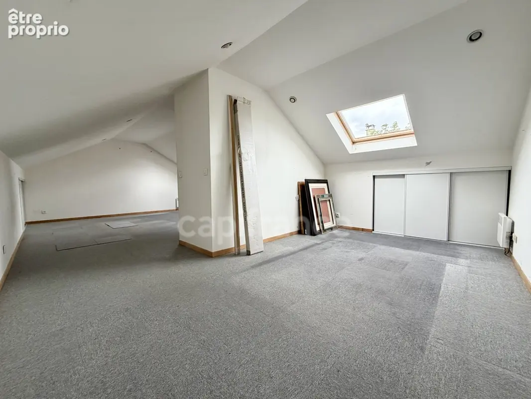Maison familiale de 164 m² - 4 chambres - Port Cergy - photo 16