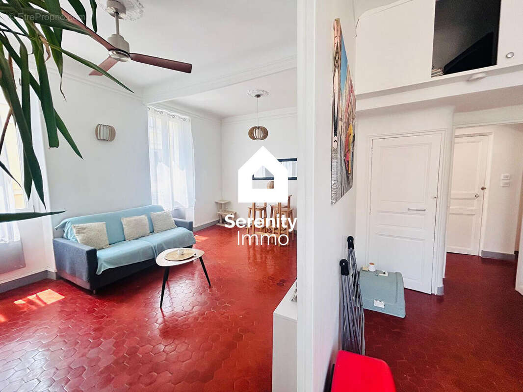 Appartement à MARSEILLE-1E