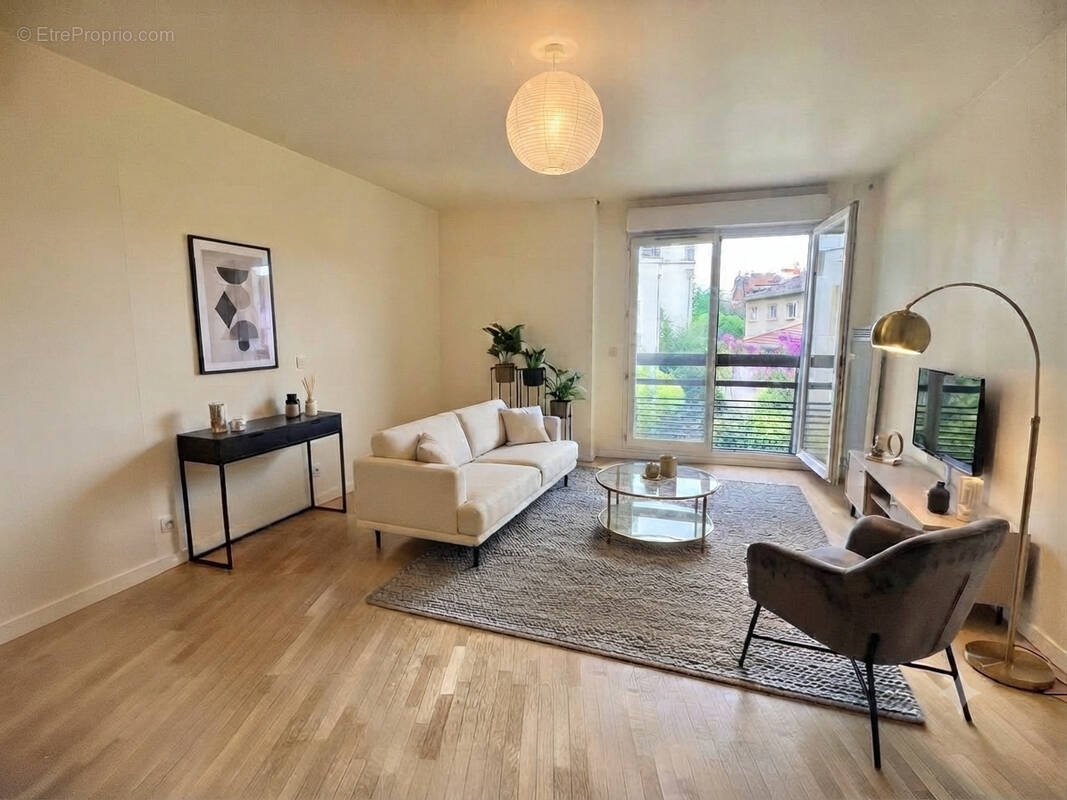 Photo 1 - Appartement à NOGENT-SUR-MARNE