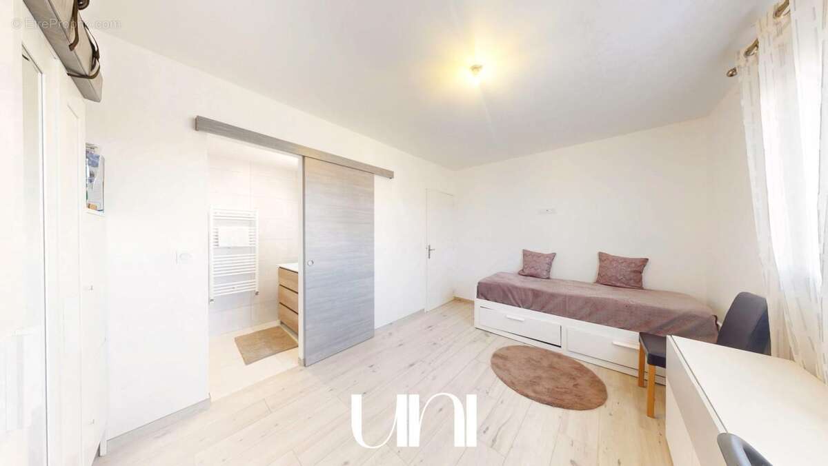 Belle maison neuve T6 de 164m² (148m² habitable) sur 489 m² de terrain - photo 12