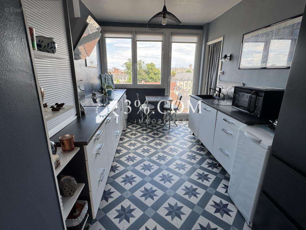 Appartement t3 avec garage, cave et balcon   hypercentre de - photo 4