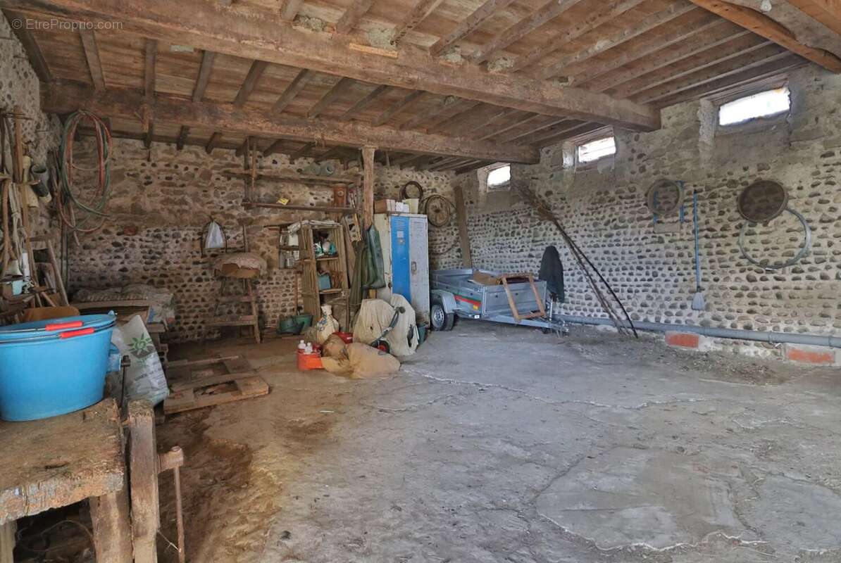 Maison à CASTELNAU-RIVIERE-BASSE