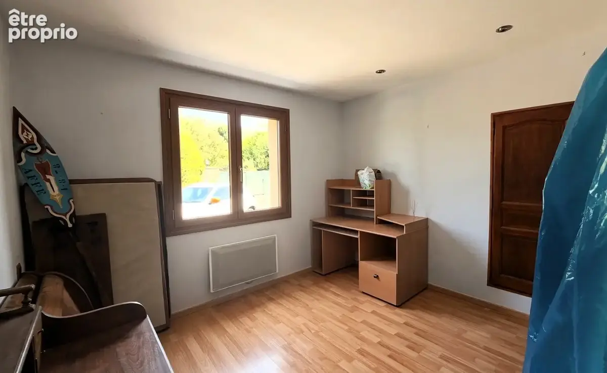 Propriété de 173 m2 avec maison 3 chambres et appartement T2 sur terrain de 1740 m2 avec piscine - photo 8