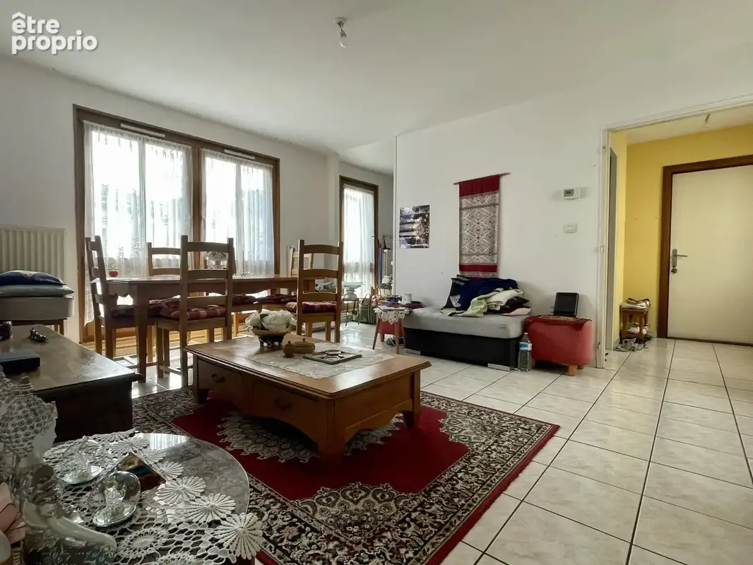 Appartement F3 au 2ème étage - photo 2