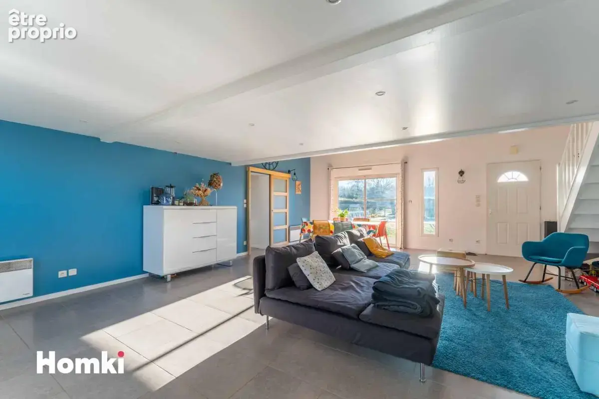 Maison/Villa T6 de 153 m² à Saint-André-de-Cubzac 33240 - photo 3