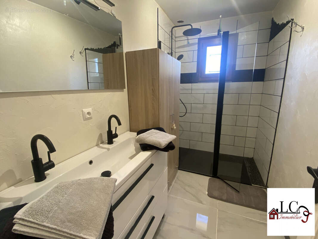 Maison à JOUET-SUR-L&#039;AUBOIS