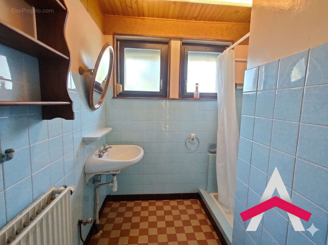 Salle d'eau - Maison à TAGOLSHEIM