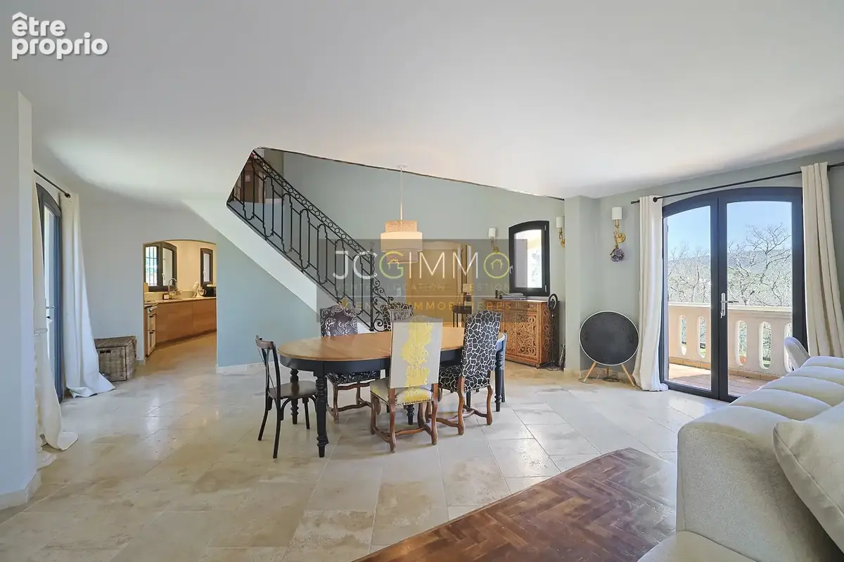 Propriété T7 de 232m2 hab avec double garage, dépendance, piscine et 2 352m2 de terrain - photo 6