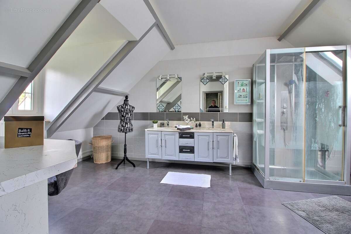 Maison à THERDONNE