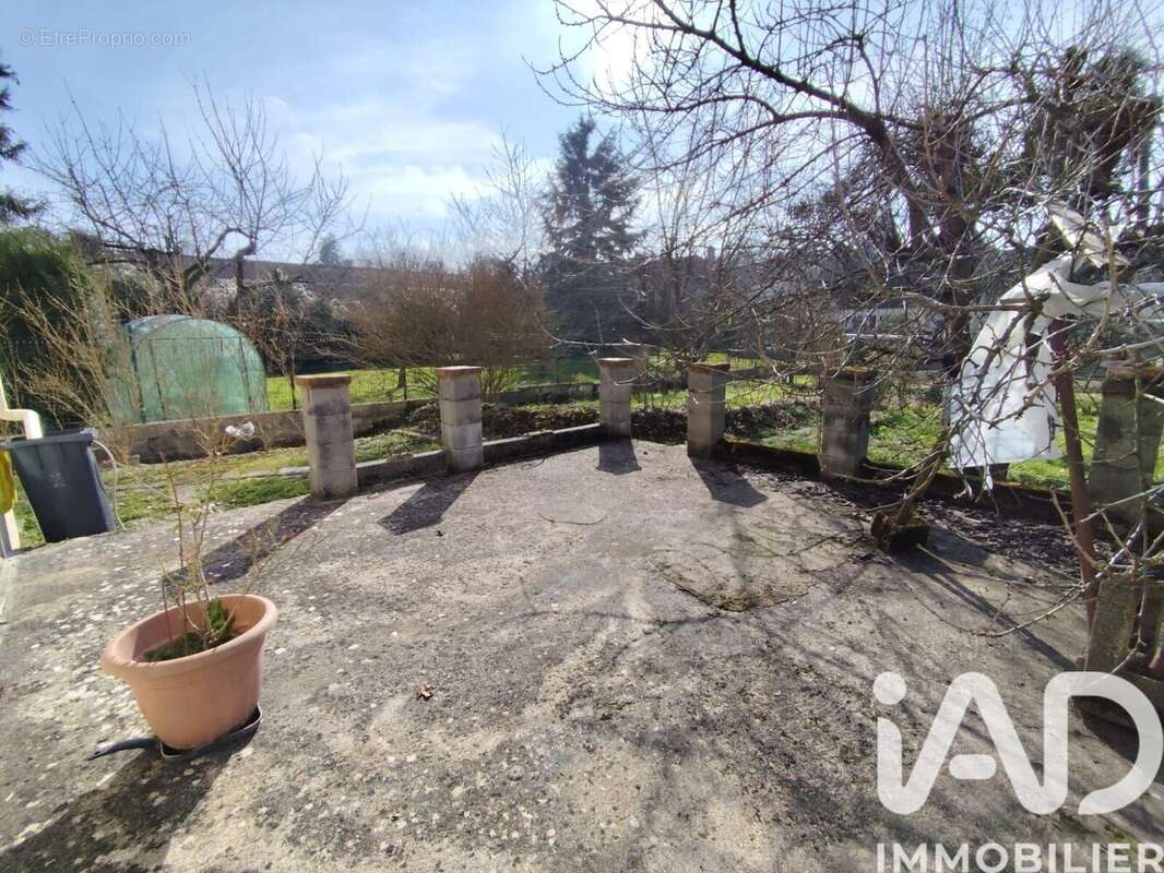 Maison 72 m² à Donnemarie-Dontilly  - photo 2
