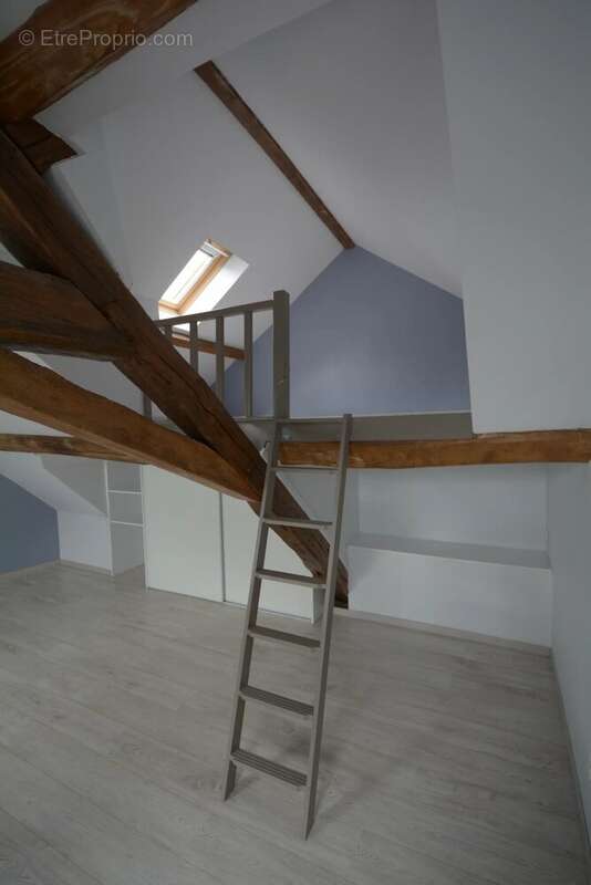 Appartement à BREUILLET