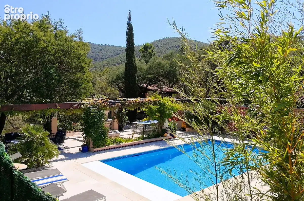 Maison à LA LONDE-LES-MAURES