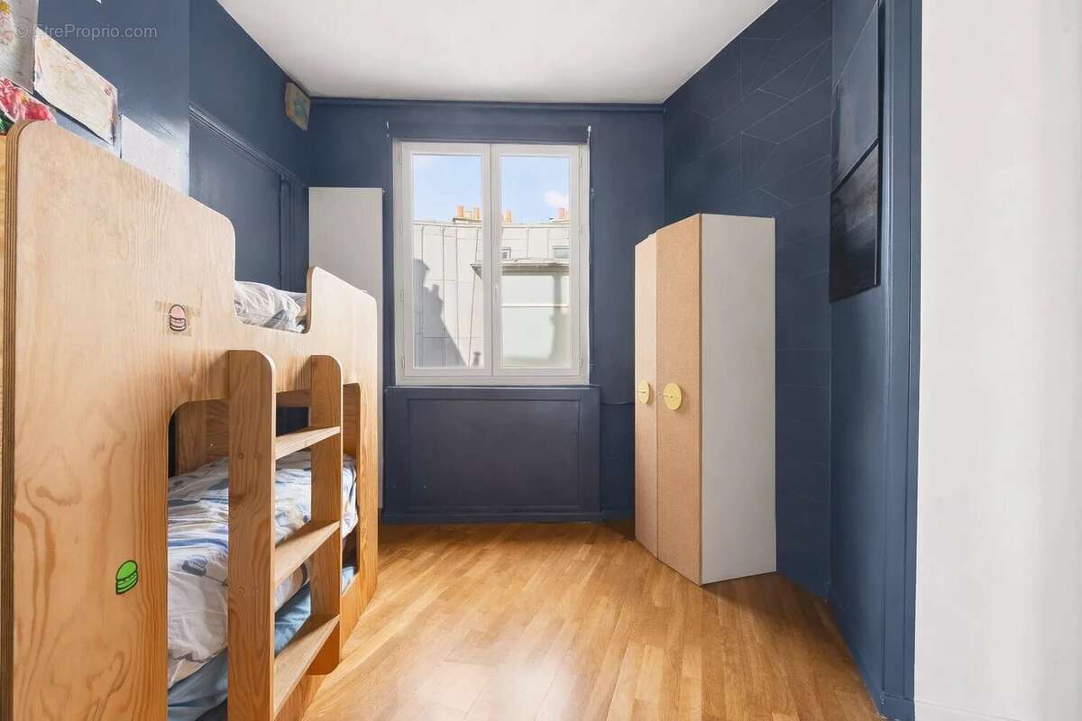 Appartement à PARIS-8E