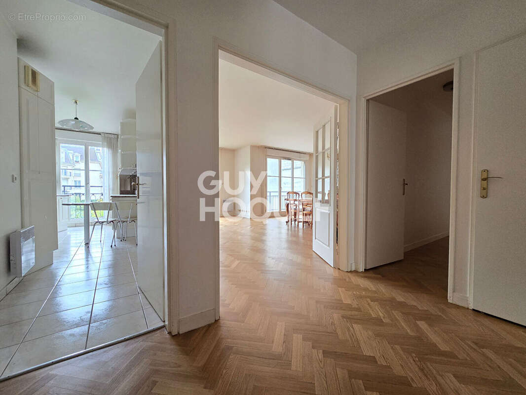 Appartement à BOURG-LA-REINE
