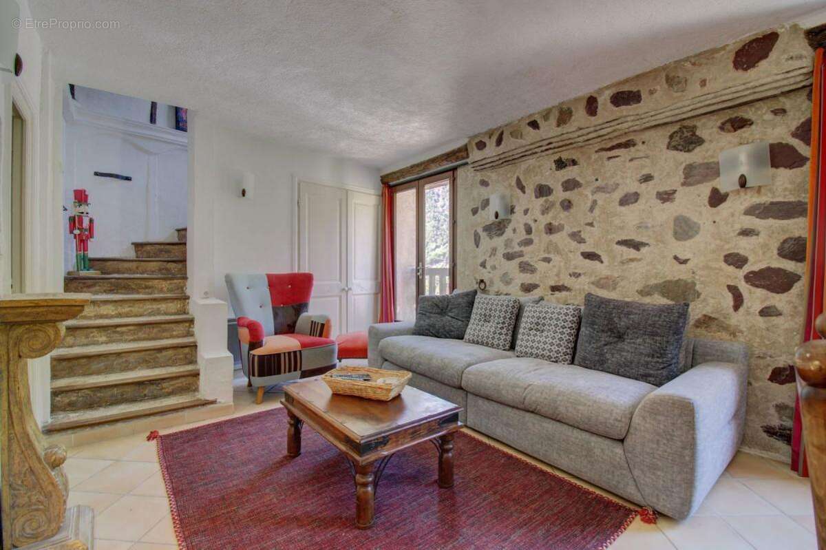 Maison à SAINT-SAUVEUR-SUR-TINEE