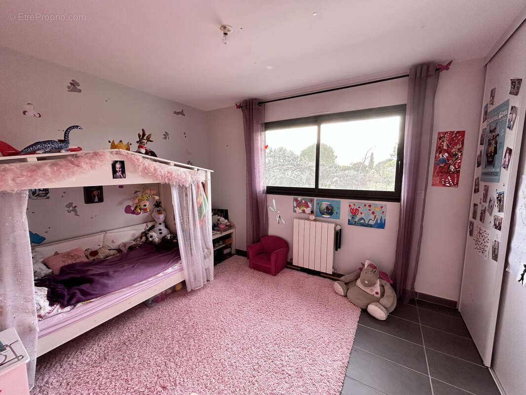 Maison à SAINT-QUENTIN-LA-POTERIE