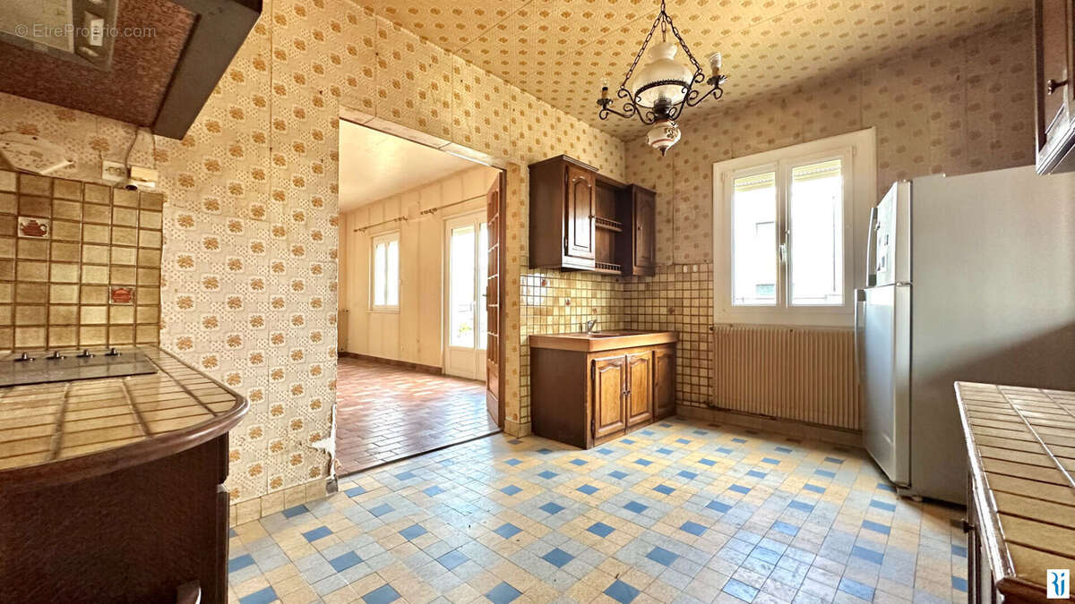 Maison 4 pièces avec double garage -  LE GRAND-QUEVILLY - photo 4